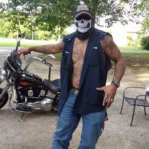 Meet your Posher, Troy